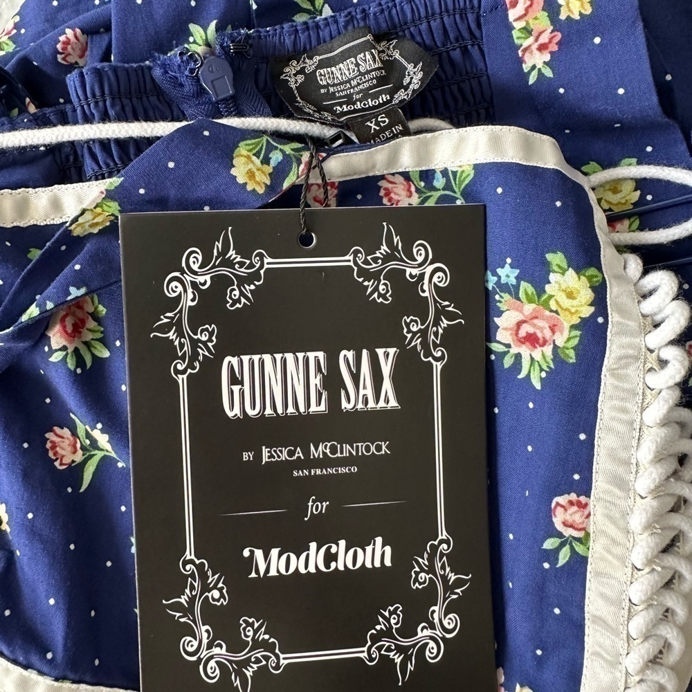 Modcloth Blue Floral Dress - Picture 6 of 7